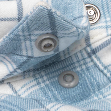 closeup of collar snaps on shirt
