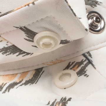 closeup of collar snaps on collar of shirt