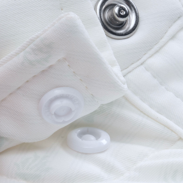 closeup of collar snaps on shirt