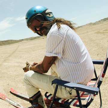 Man sand skiing wearing the uncle sam shirt